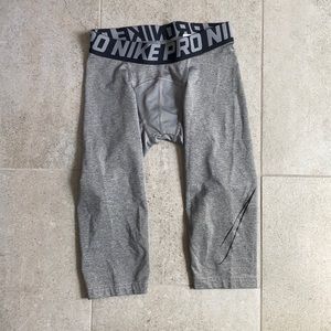 Nike Pros size S